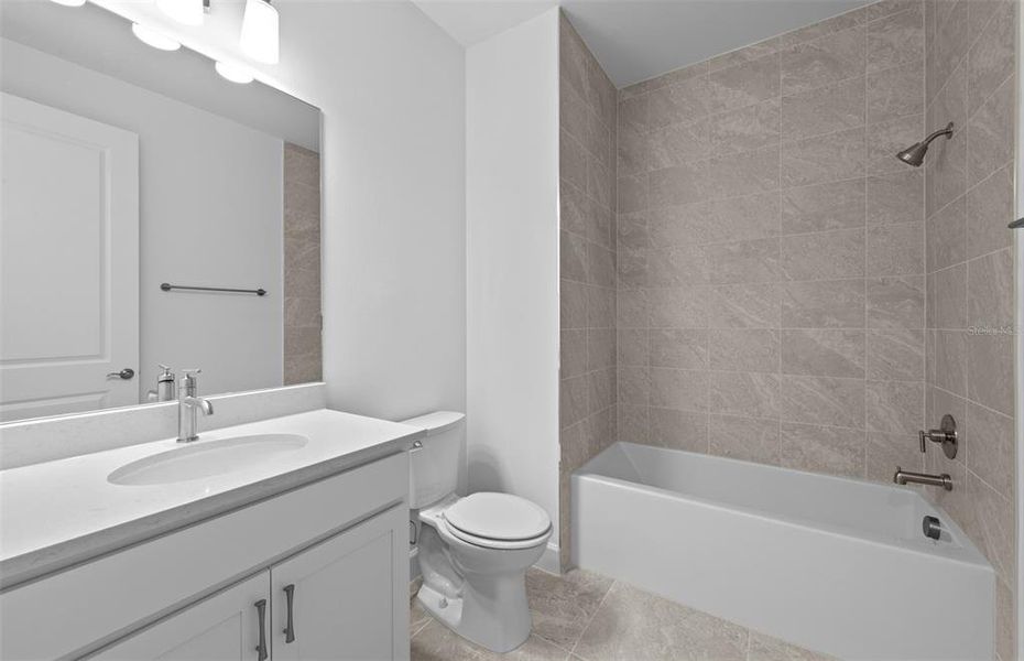 Furnished interior view inside a new home in Del Webb Catalina, Lakewood Ranch (Image 6).