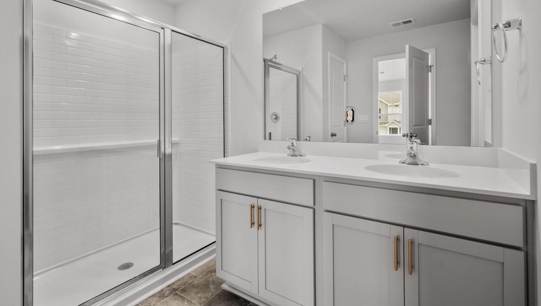 Representative furnished interior of a home built from the Rachel by D.R. Horton in Hawk Ridge, Anderson (Image 12).