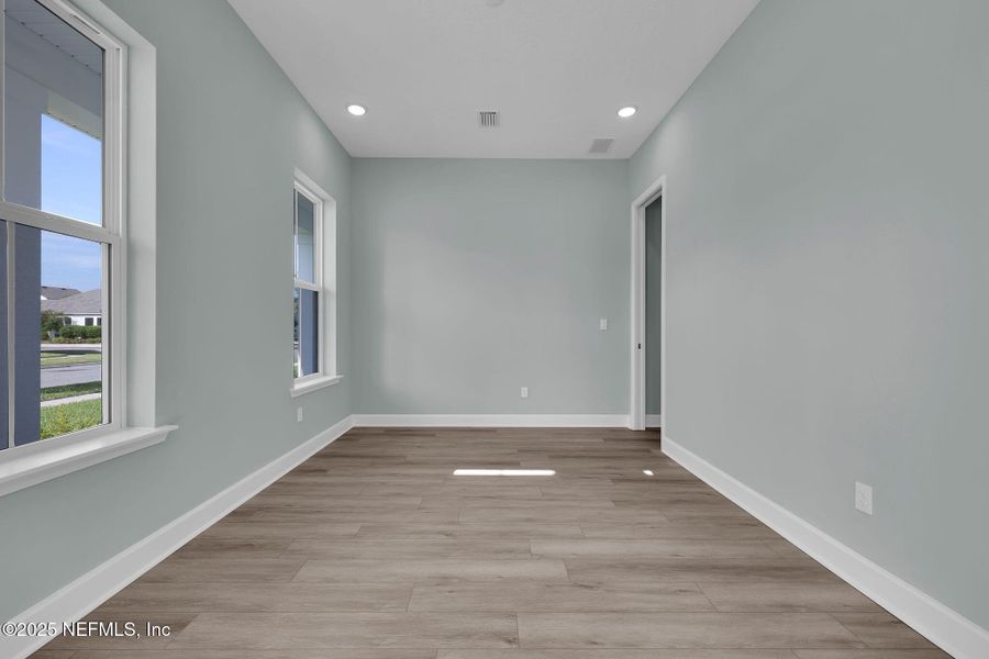 Spacious, unfurnished interior of a new home in Seabrook Village at Seabrook, Nocatee (Image 17). Spacious, unfurnished interior of a new home in Seabrook Village at Seabrook, Nocatee (Image 17).