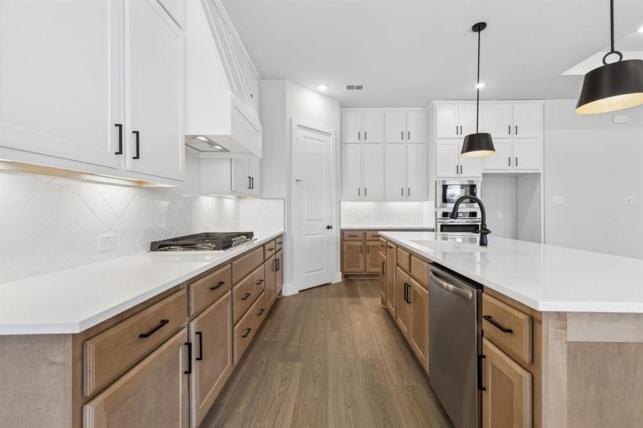 Furnished interior view inside a new home in Painted Tree Lakeside, McKinney (Image 15).