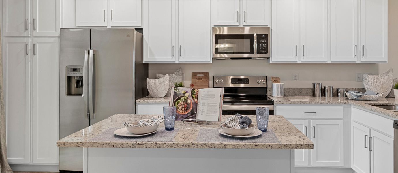 Heritage-Landing Veranda Condominiums Bromelia II Room