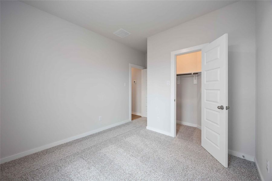 Image 22 of a home in Meadow Park.