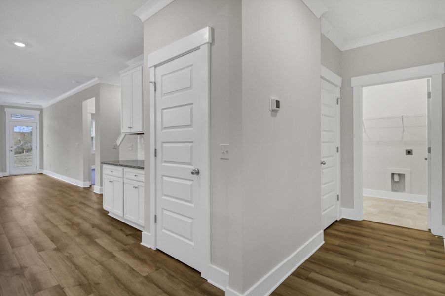Spacious, unfurnished interior of a new home in Ashton Lakes, Lexington (Image 18).
