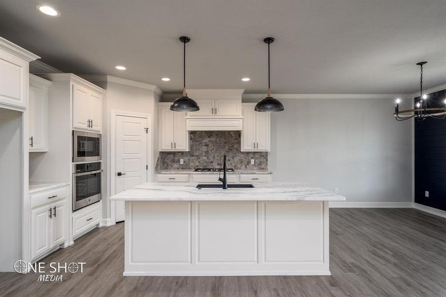 Furnished interior view inside a new home in , Abilene (Image 7).
