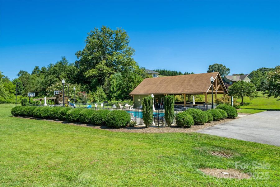 Image 22 of a home in .