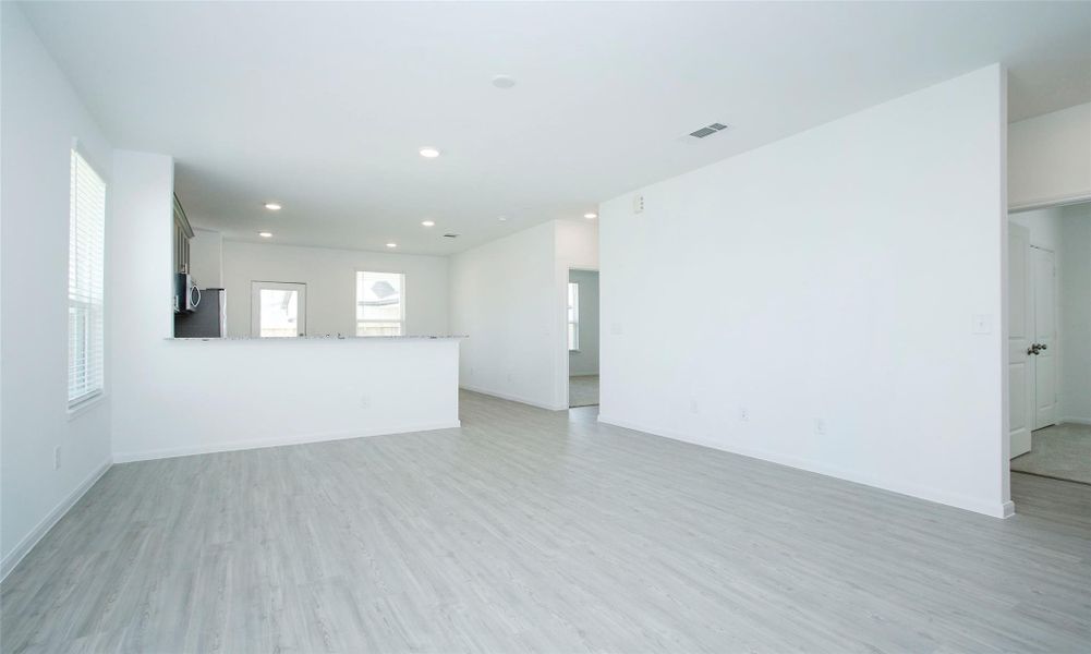 Spacious, unfurnished interior of a new home in Windrow, Hockley (Image 33).