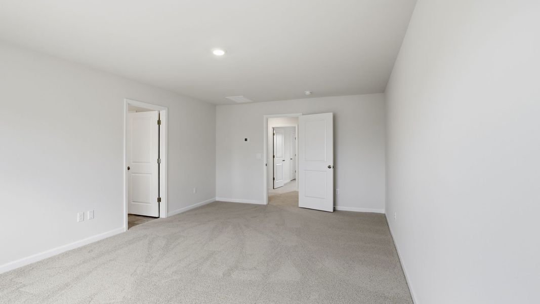Spacious, unfurnished interior of a new home in Spring Ridge, Anderson (Image 35).