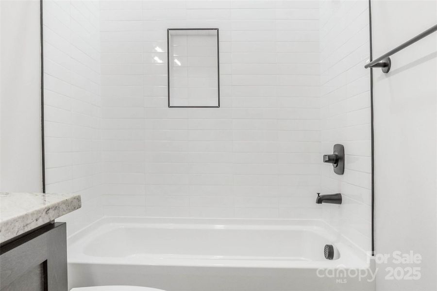 Image 18 of a home in .