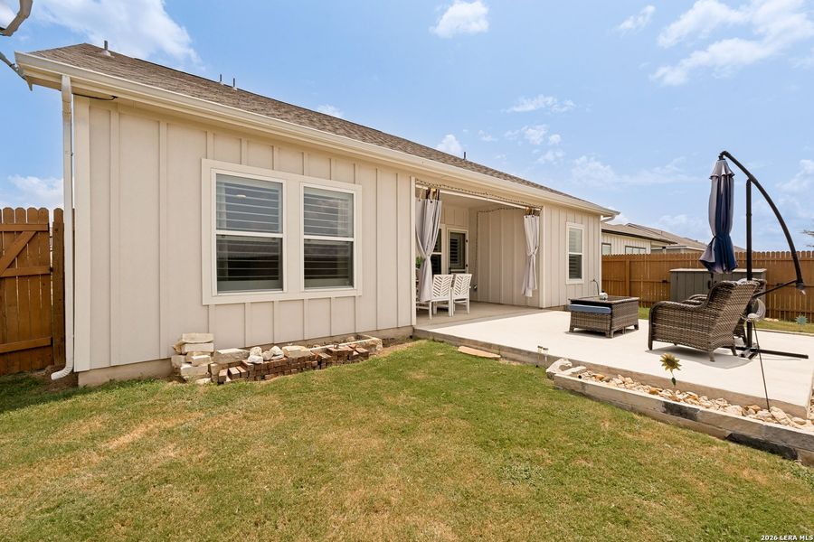 Exterior details and patio area of a home in Weltner Farms 50’s, New Braunfels (Image 4).