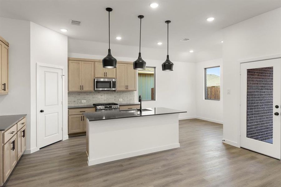 14. 1500 Eagle - Kitchen (3)