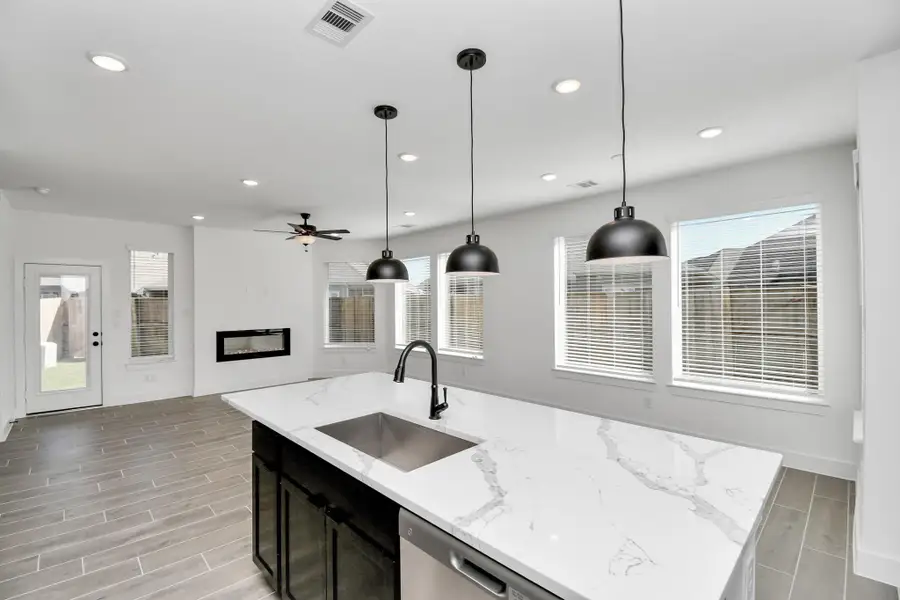 Furnished interior view inside a new home in Meridiana, Rosharon (Image 8).