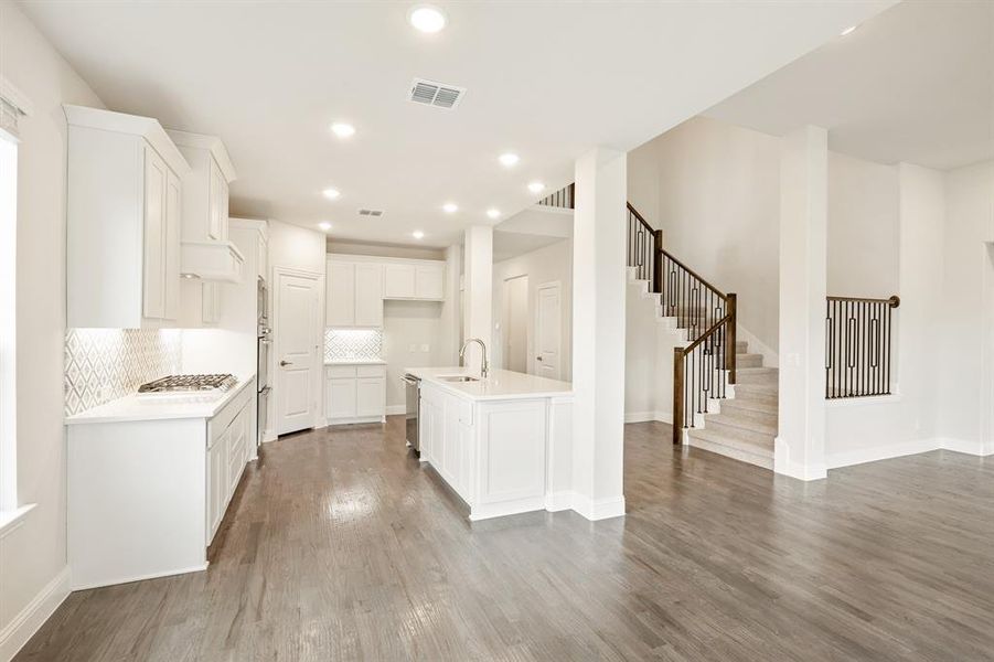 Furnished interior view inside a new home in Triple Diamond Ranch, Mansfield (Image 15).