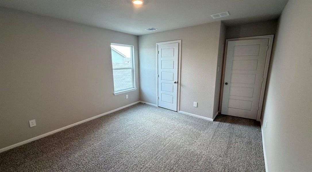 Spacious, unfurnished interior of a new home in Orchard Village, Fort Worth (Image 16). Spacious, unfurnished interior of a new home in Orchard Village, Fort Worth (Image 16).