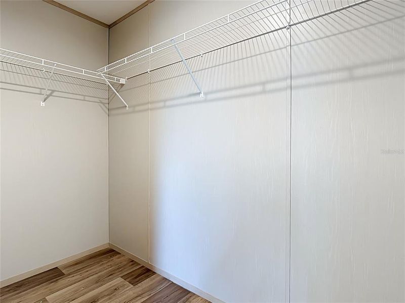 Spacious, unfurnished interior of a new home in , St. Cloud (Image 27).