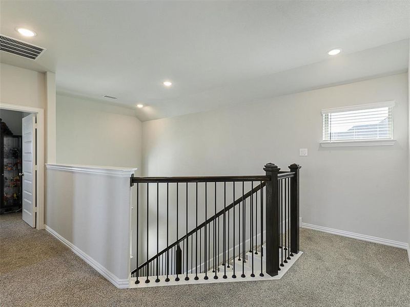 Spacious, unfurnished interior of a new home in Bel Air Village, Sherman (Image 21).