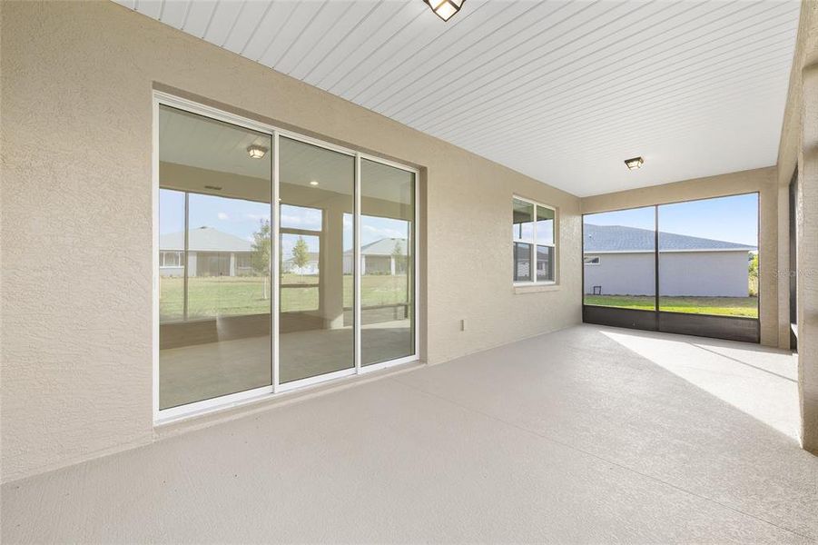 Exterior details and patio area of a home in , Ocala (Image 3).