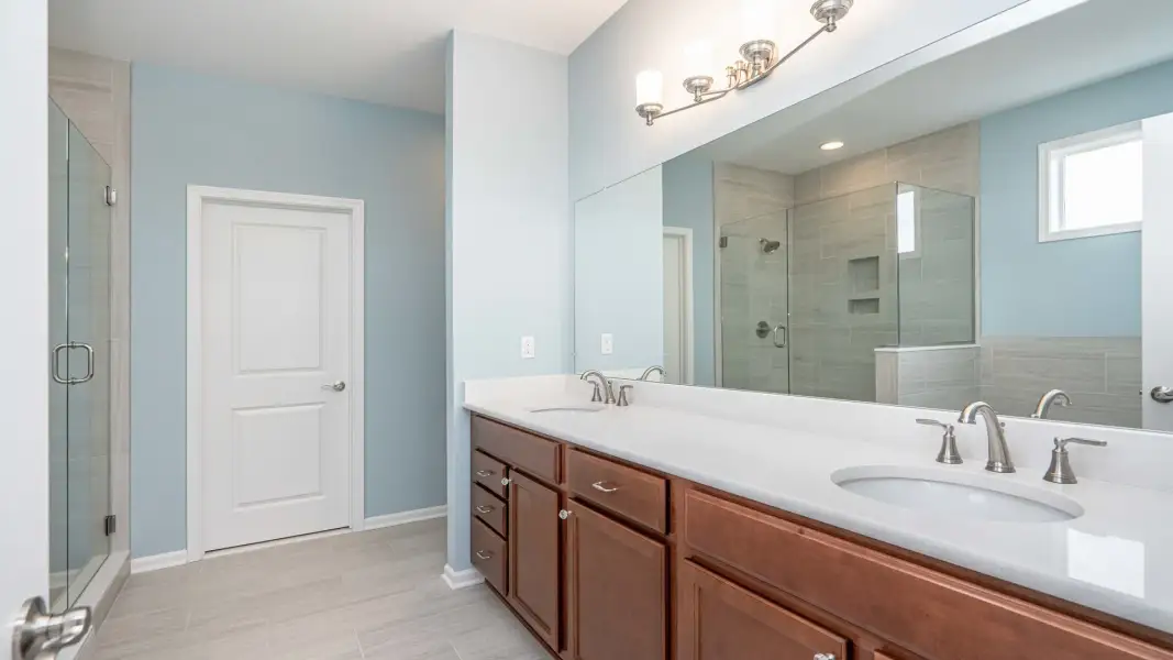 Representative furnished interior of a home built from the The Middleton by Norfolk Homes in Offsite Builds Southern Michigan, Ann Arbor (Image 17).
