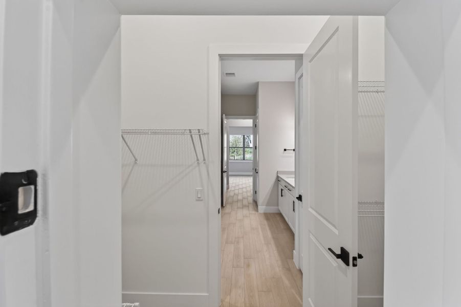 Spacious, unfurnished interior of a new home in Greyhawk Landing, Lake Worth (Image 38).