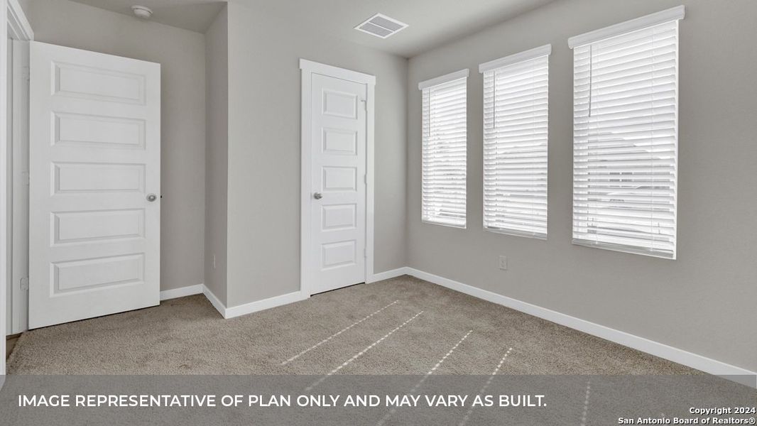 Spacious, unfurnished interior of a new home in Sonoma Oaks, Fredericksburg (Image 22).