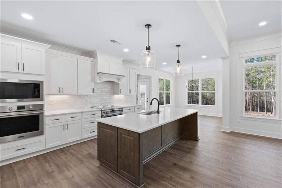 Furnished interior view inside a new home in , Waleska (Image 18).