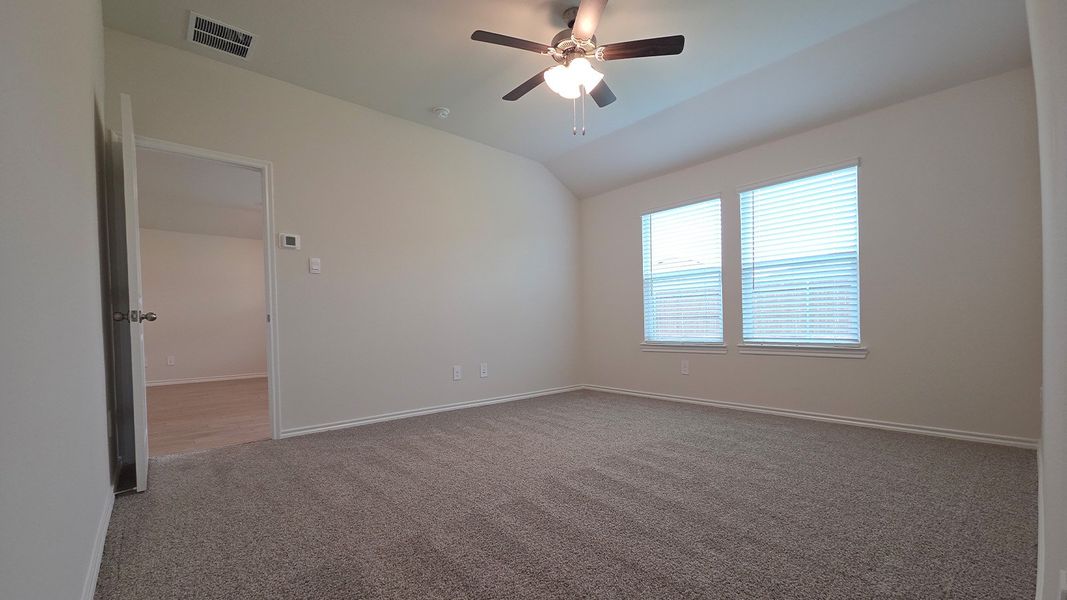 Spacious, unfurnished interior of a new home in Wildwood, Royse City (Image 15).