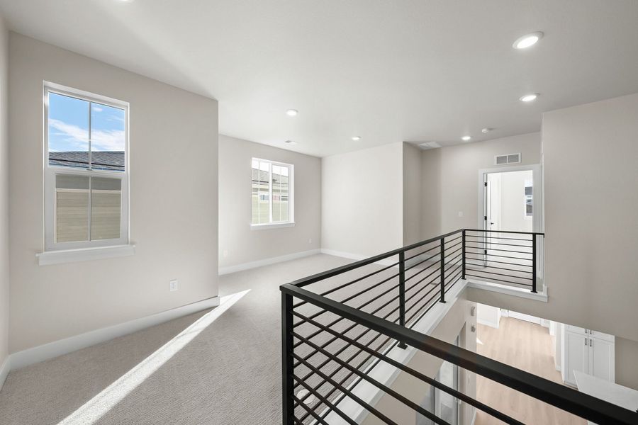 Spacious, unfurnished interior of a new home in Trumark Homes at Sterling Ranch, Littleton (Image 21).