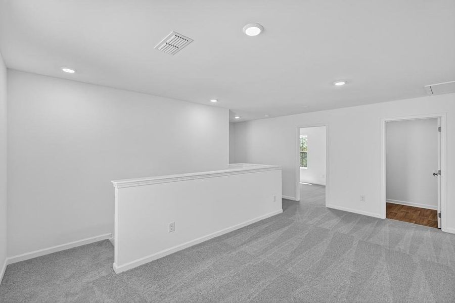Spacious, unfurnished interior of a new home in Heritage River, Euharlee (Image 17). Spacious, unfurnished interior of a new home in Heritage River, Euharlee (Image 17).