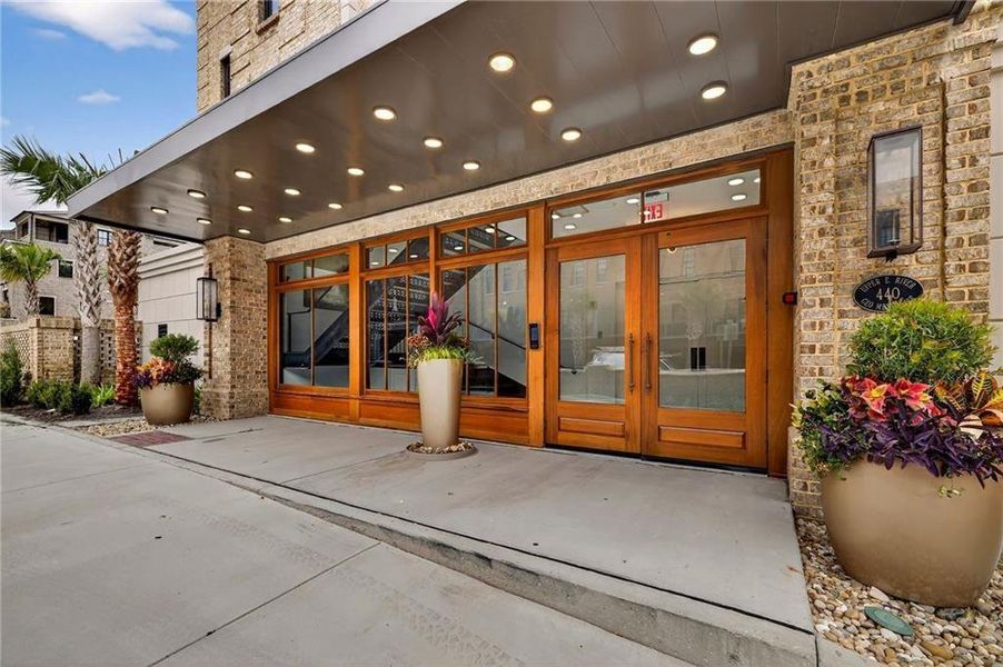 Exterior details and patio area of a home in , Savannah (Image 26).