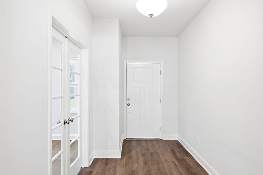 Spacious, unfurnished interior of a new home in Carriage Estates, Lexington (Image 40).