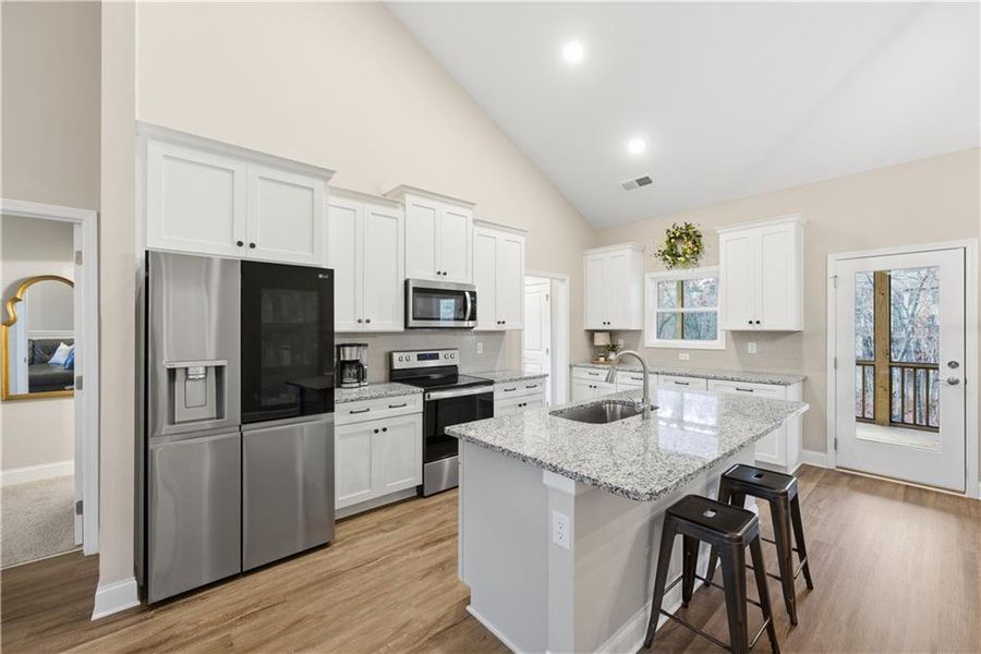 Furnished interior view inside a new home in , Waleska (Image 41).