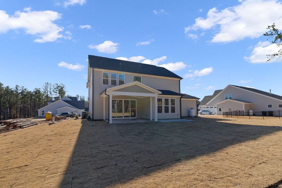 Representative exterior details of a home built from the The Hampton by RobuckHomes in Baylee Ridge, Selma (Image 64). Representative exterior details of a home built from the The Hampton by RobuckHomes in Baylee Ridge, Selma (Image 64).