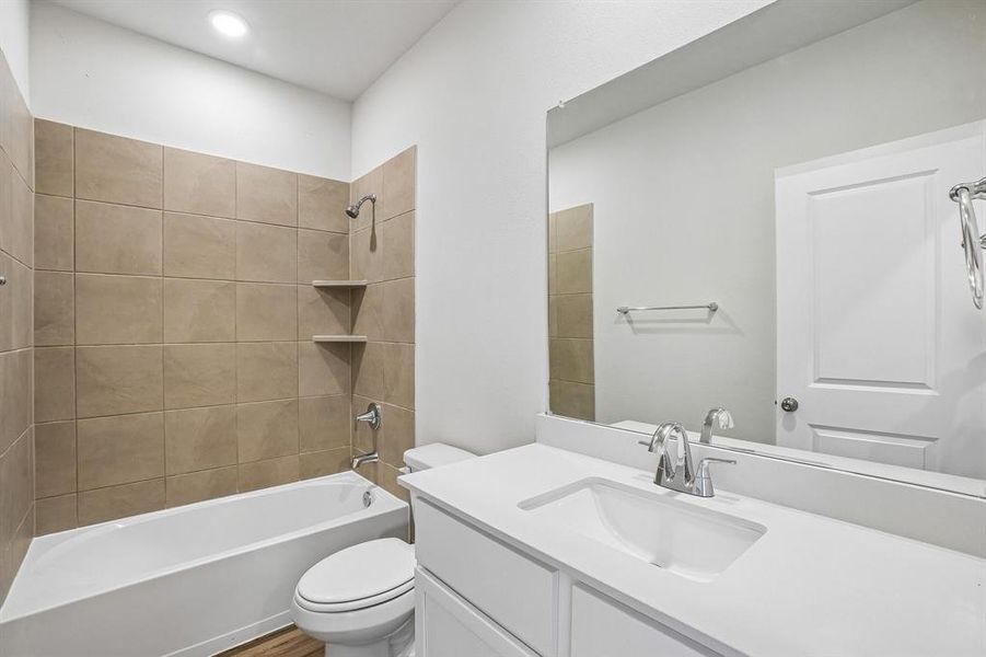 Furnished interior view inside a new home in Pennsylvania Avenue, Springtown (Image 6).