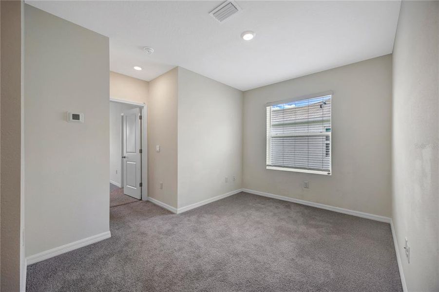 Spacious, unfurnished interior of a new home in , Wesley Chapel (Image 45).