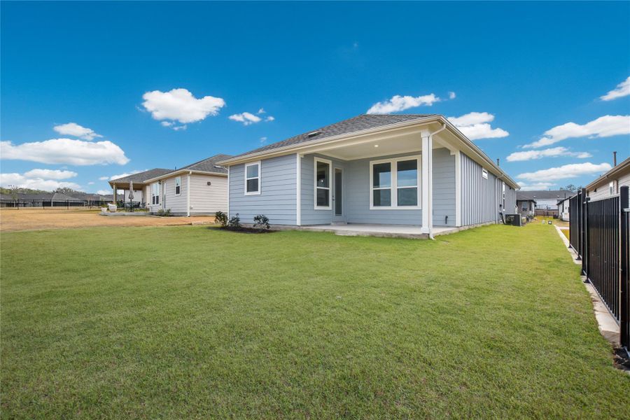 Exterior details and patio area of a home in Sun City Texas, Georgetown (Image 21).
