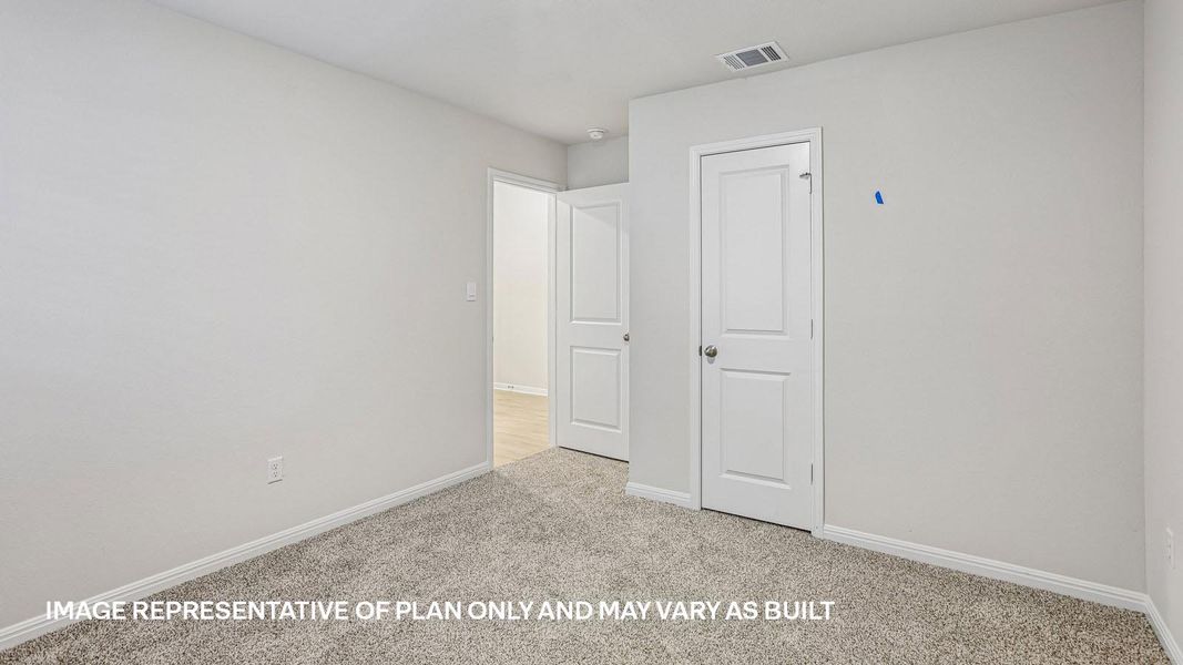 Spacious, unfurnished interior of a new home in Thunder Rock, Marble Falls (Image 33).