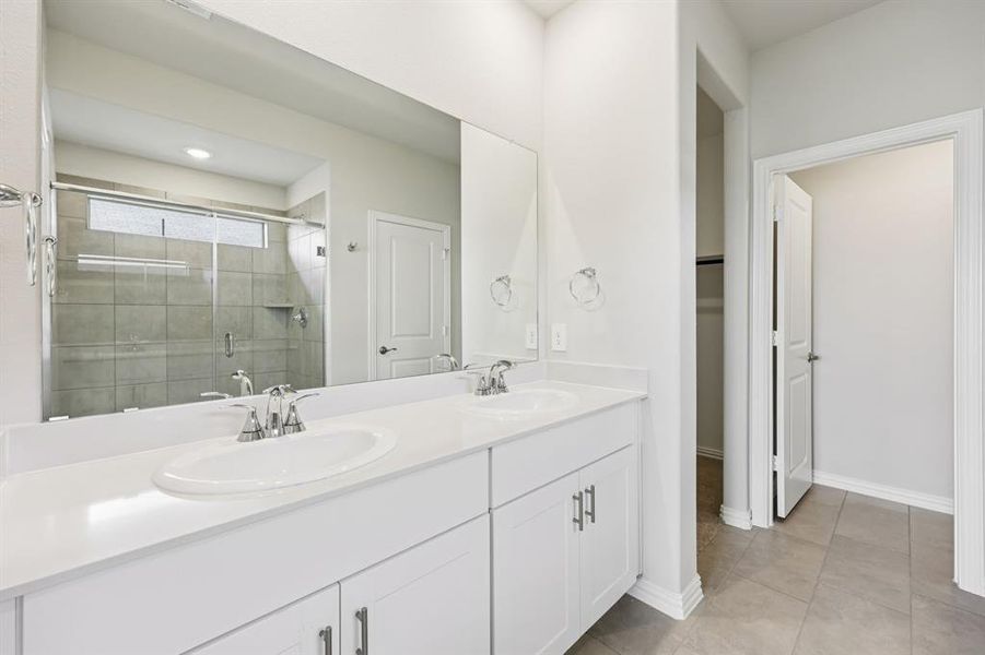 Furnished interior view inside a new home in Trails of Lavon - Signature Series, Lavon (Image 8). Furnished interior view inside a new home in Trails of Lavon - Signature Series, Lavon (Image 8).