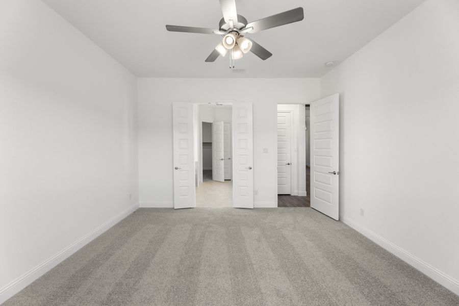 Representative unfurnished interior of a home built from the Westwood by Sandlin Homes in Lakesong, Midlothian (Image 26).