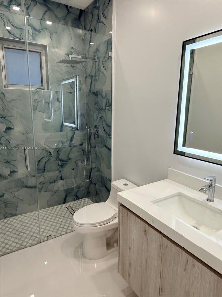 Furnished interior view inside a new home in , Key Largo (Image 10).