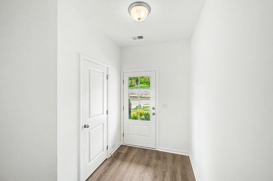 Spacious, unfurnished interior of a new home in Ironhorse, Dickson (Image 23).