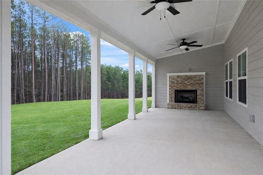 Exterior details and patio area of a home in , Dallas (Image 22).