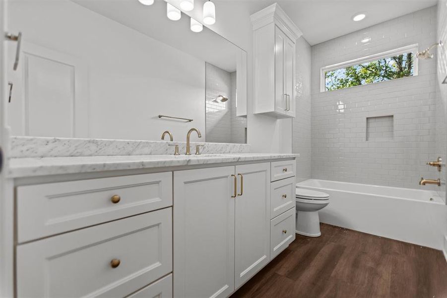 Furnished interior view inside a new home in , Tyler (Image 6).