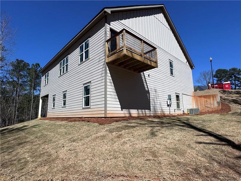 Exterior details and patio area of a home in , Bremen (Image 14).