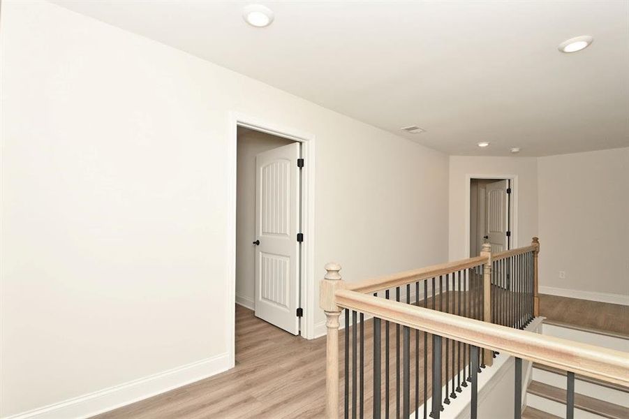 Spacious, unfurnished interior of a new home in , Dallas (Image 26).