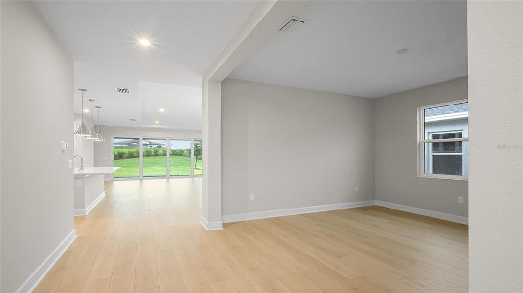 Spacious, unfurnished interior of a new home in Cresswind at Lake Harris, Tavares (Image 64). Spacious, unfurnished interior of a new home in Cresswind at Lake Harris, Tavares (Image 64).