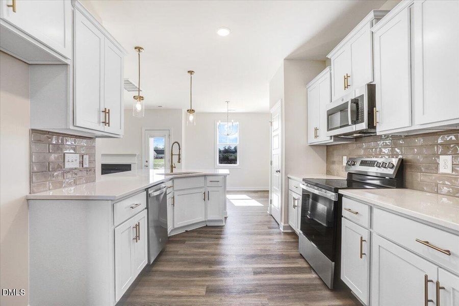 20-108 Hudson Vlg Dr-20