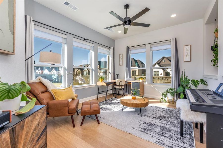 Furnished interior view inside a new home in Pecan Square - Estates, Northlake (Image 18).