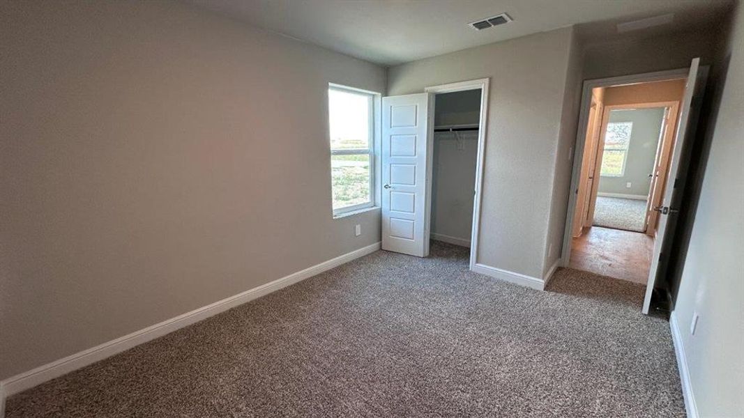 Spacious, unfurnished interior of a new home in Rock Creek West, Fort Worth (Image 12). Spacious, unfurnished interior of a new home in Rock Creek West, Fort Worth (Image 12).
