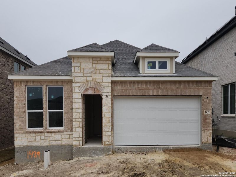 In-progress construction of a new home in Arcadia Ridge, San Antonio, TX (Image 10).