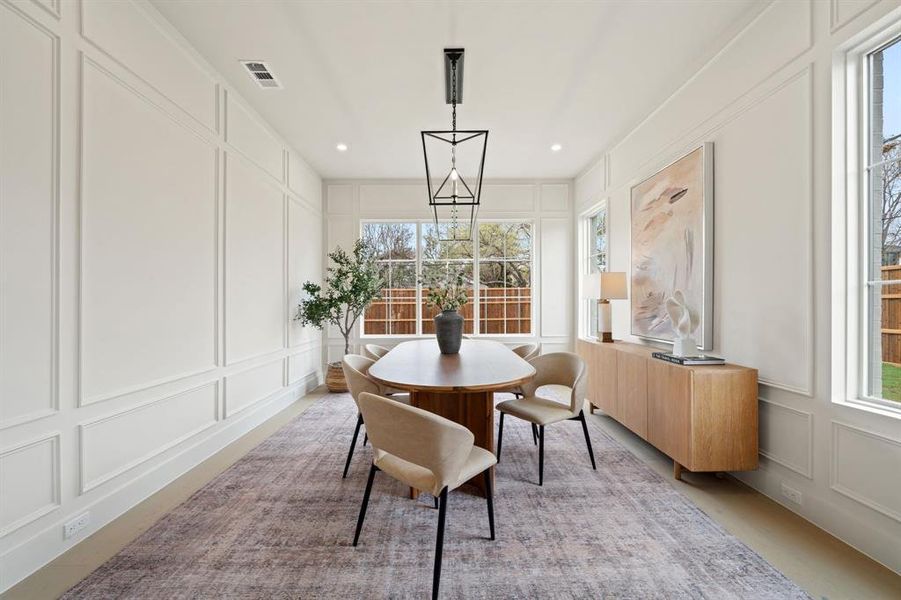 Furnished interior view inside a new home in , Dallas (Image 28). Furnished interior view inside a new home in , Dallas (Image 28).