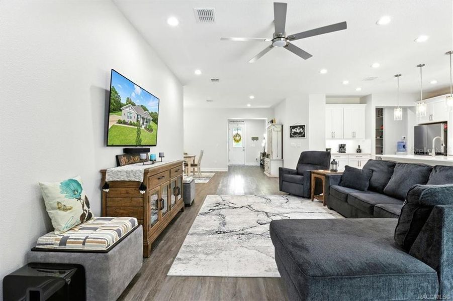 Furnished interior view inside a new home in Clearview Estates, Hernando (Image 14).